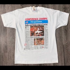 Vintage 1991 Chicago Bulls Newspaper Article Tee